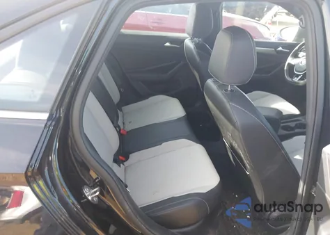 2019 Volkswagen Jetta 1.4T R-Line/1.4T S/1.4T Se z USA, uszkodzony, nr VIN 3VWC57BU9KM098451